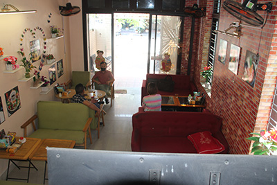 Thầy Huyến xem phong thủy cho quán Cafe ở đường Ngô Gia Tự